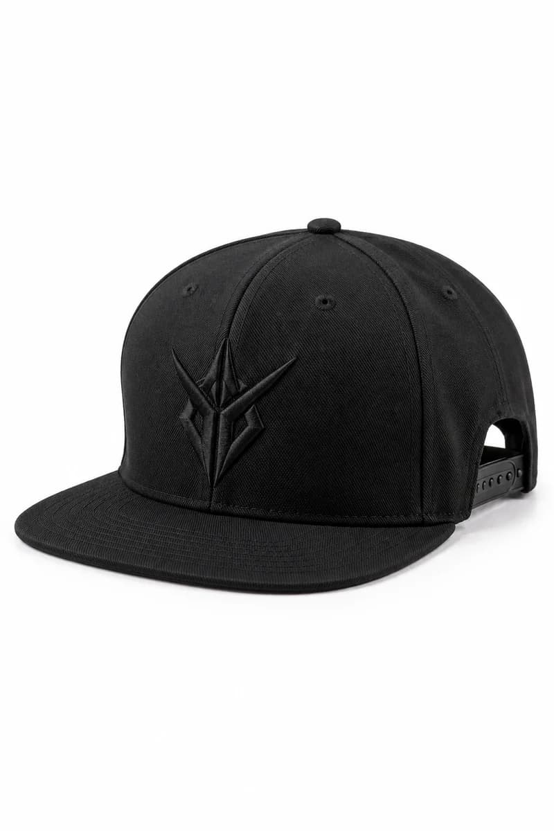 Snapback Cap — siyah